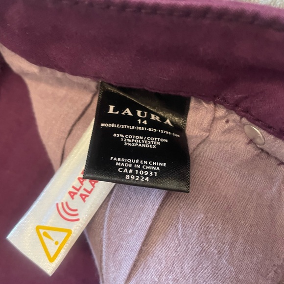 LAURA purple embellished hems jeans with lace and rhinestones - Picture 9 of 9